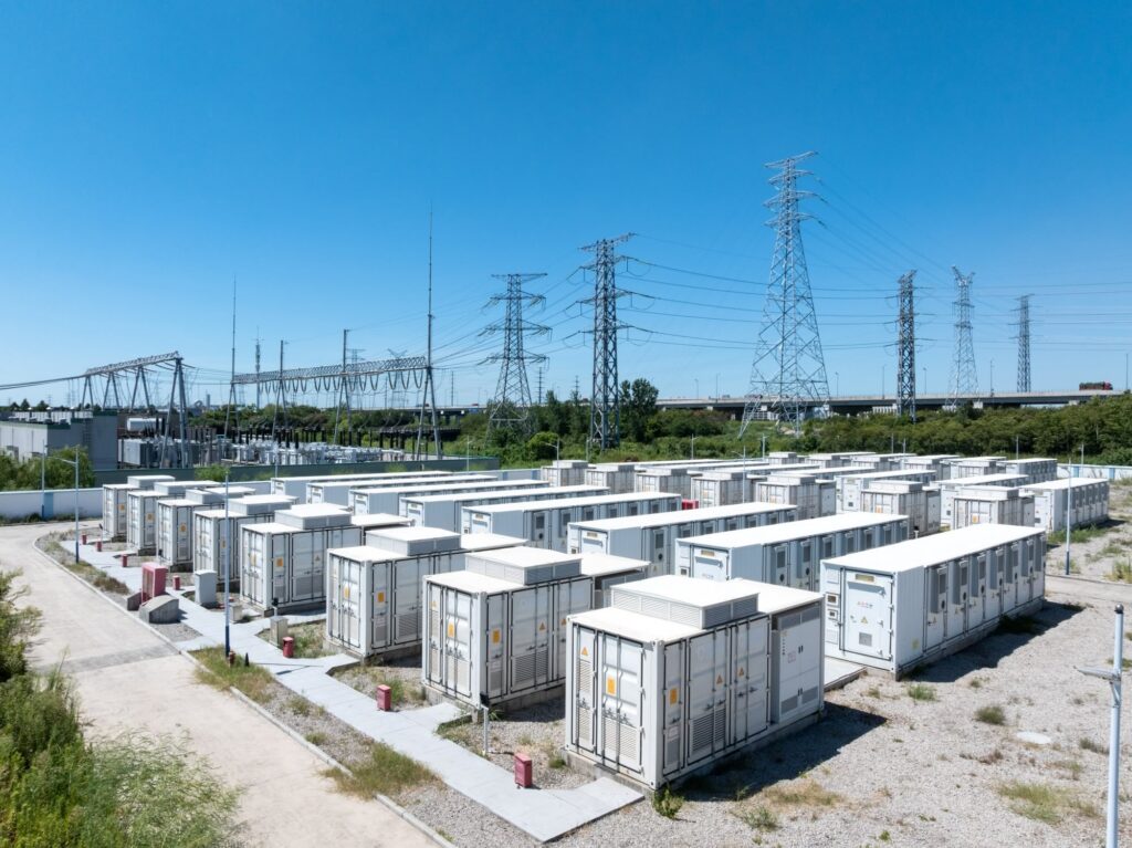 According to SLR Consulting mining companies are rethinking energy strategies to strengthen resilience, improve sustainability and optimise long-term operating costs.