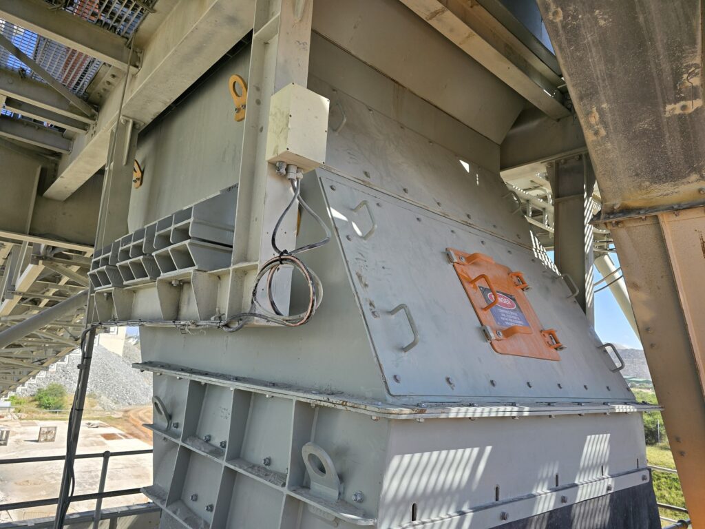 Every Weba Chute Systems transfer chute is engineered to suit the specific application before being verified using Discrete Element Method (DEM) analysis.