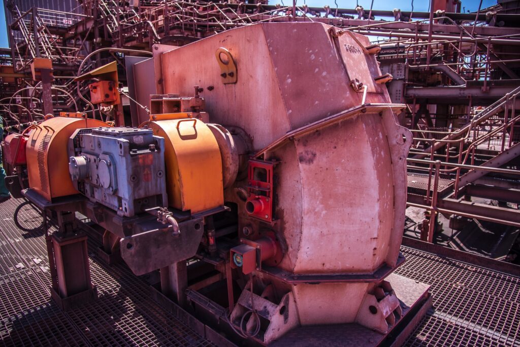 A Weba Superflow transfer chute optimises material flow, reduces wear and improves plant performance.