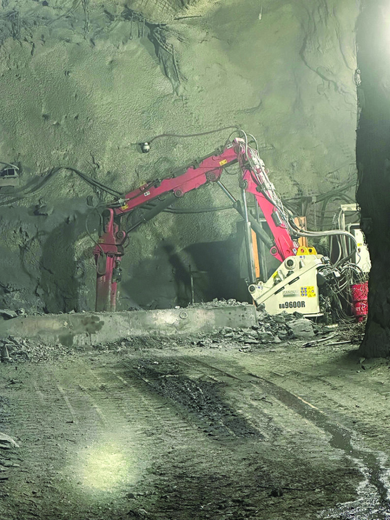 Sandvik hydraulic rock breakers are designed to deliver maximum impact energy in the toughest operating conditions.